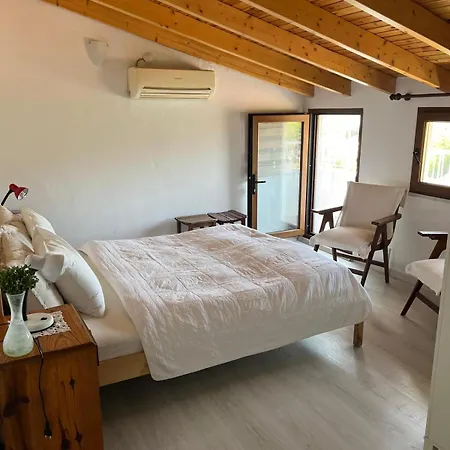 Guenebakan Taliani *