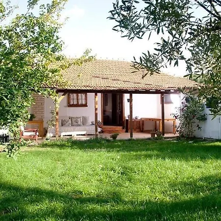 Guenebakan Taliani Szálloda *