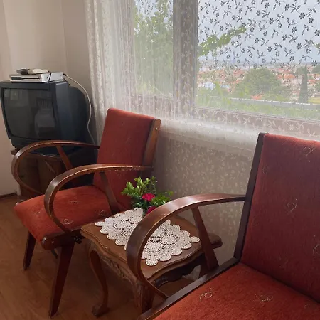Guenebakan Taliani Otel Ayvalı