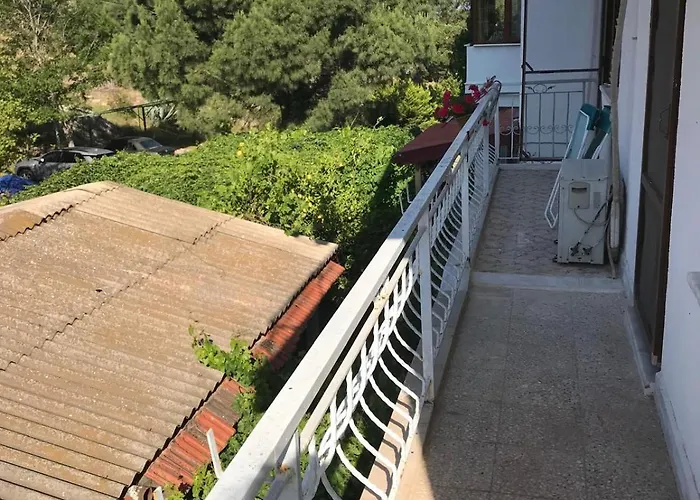 Hotel Guenebakan Taliani