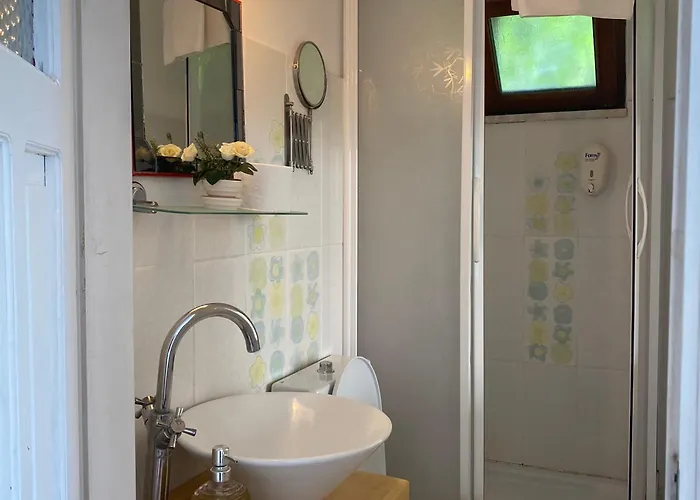 Guenebakan Taliani * Ayvalı